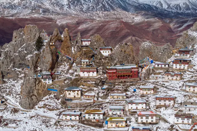 Changdu Zizhu Temple | The City in the Sky after Snow