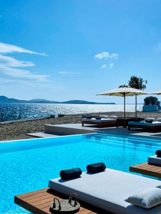 🌟 Mykonos Magic: Top Stay at Coast Bill & Coo 🌊