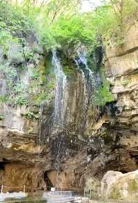 陽泉藏山——趙氏孤兒藏匿地。