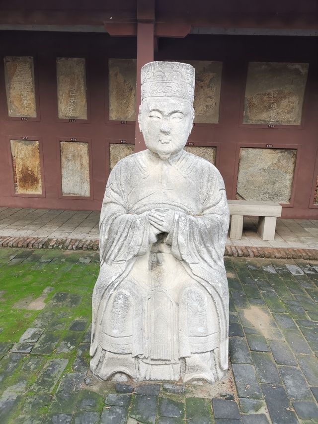 定州中山漢墓。