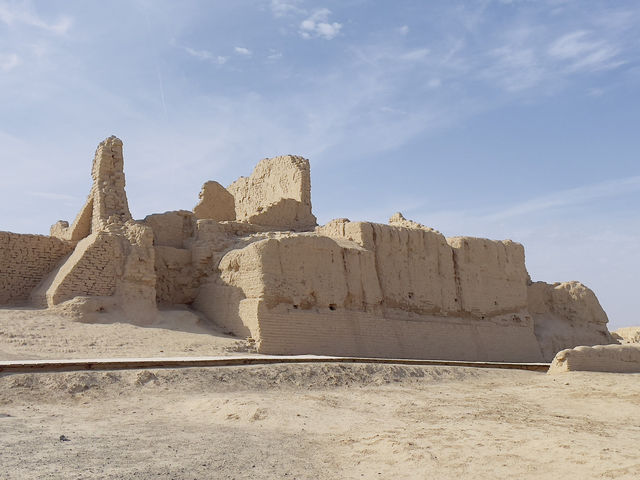 The Biggest Ancient City Ruins in Xinjiang 🇨🇳