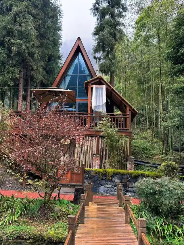 成都周辺！深山に佇む桃源郷！