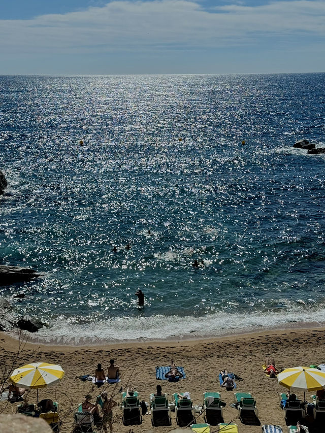 💙托薩小鎮半日漫遊｜地中海畔的慢活時光🏖️