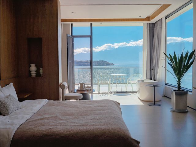 我在距離洱海最近的房間住了一晚