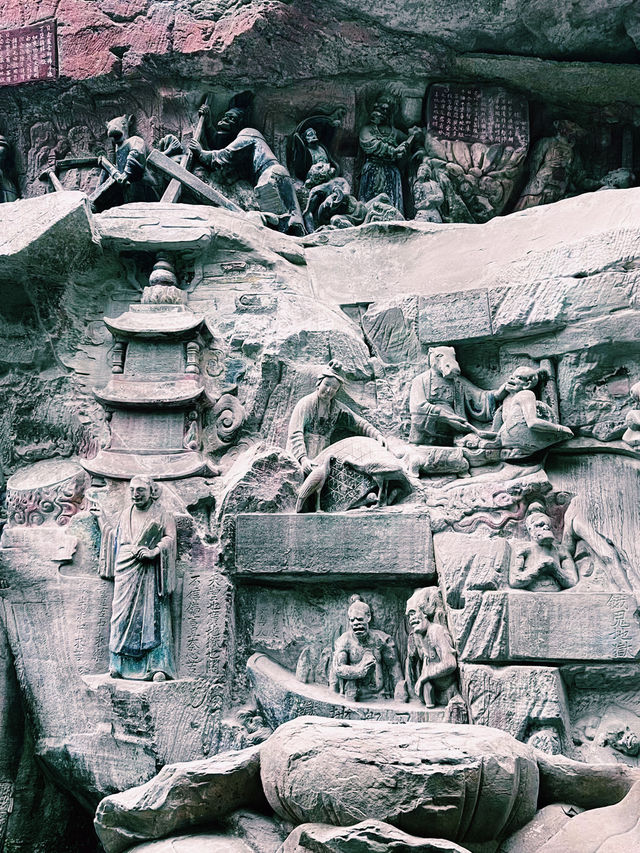 重慶市大足著名寺廟景點：大足石刻。適合拍照打卡、週末閒暇度假地！ 