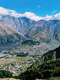 格魯吉亞著名徒步勝地景點：卡茲別克山，適合拍照打卡、週末閒暇度假地！ 