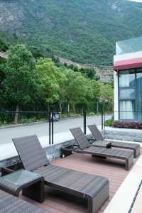 湖北絕美水上公路，山間吸氧