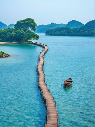 Dibandingkan dengan Wuzhen, saya lebih menyukai kembang api di sini.
