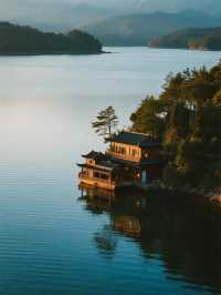 黃山秋季登山攻略 雲海機率翻倍期，小眾路線避開人潮！​​