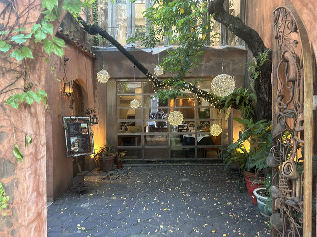 ☕ 台中輕旅行｜步行就能撿到的文青角落