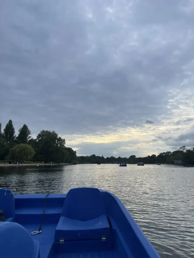 Best Chill Spots in Hyde Park