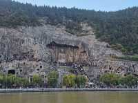 Picture perfect spots in Longmen Grottoes