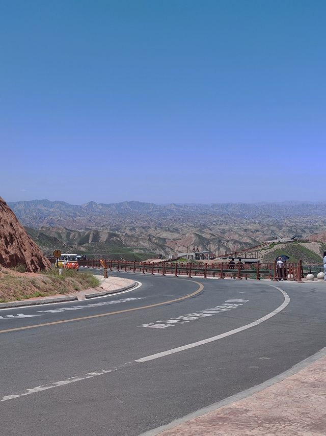 水墨丹霞｜蘭州隱藏的「眼影盤」！小眾又出片！