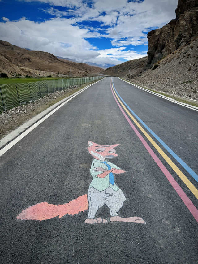 拿日雍措，水天一色的神秘聖湖