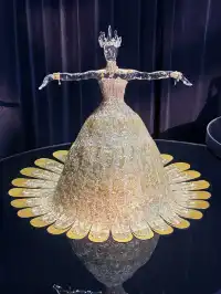 美到我在展館裡「哇」出了聲