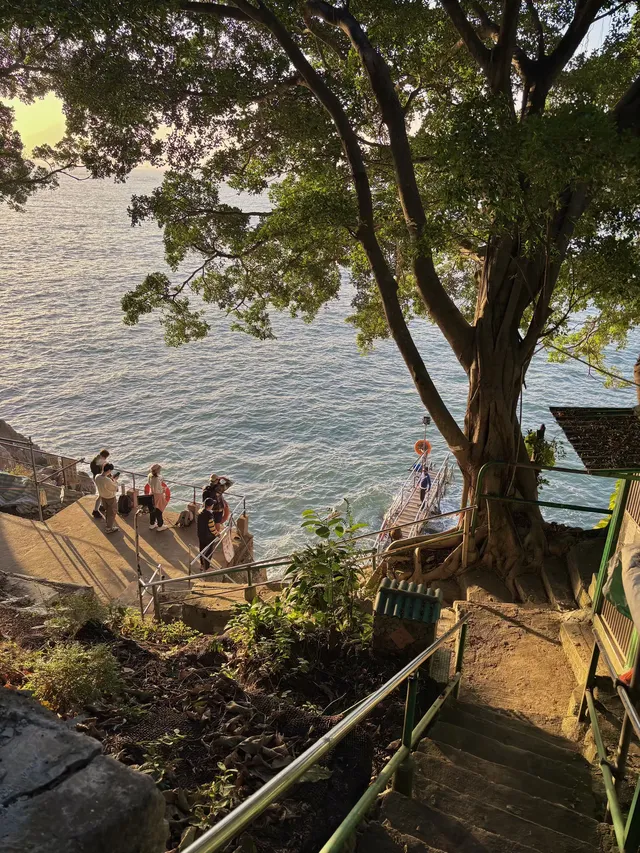 香港堅尼地城旁15min 路程西環泳棚|值得嗎 香港堅尼地城旁15min 路程西環泳棚|值得嗎