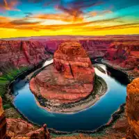 罕見地質～羚羊峽谷遊玩