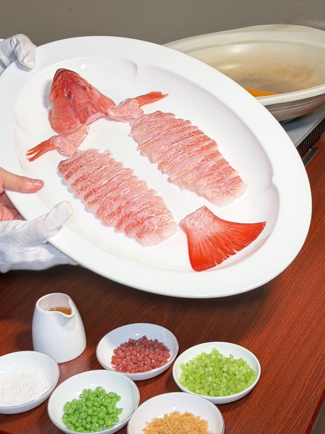 鮑魚王子坐鎮的一線江景粵菜館，果然名不虛傳！