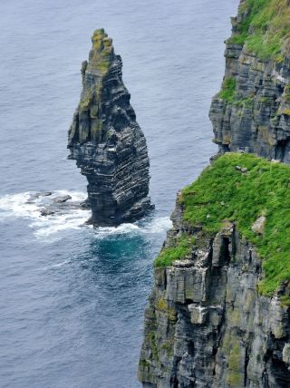 "Refuse to retrace your steps: This 8-day European multi-country tour is legendary"