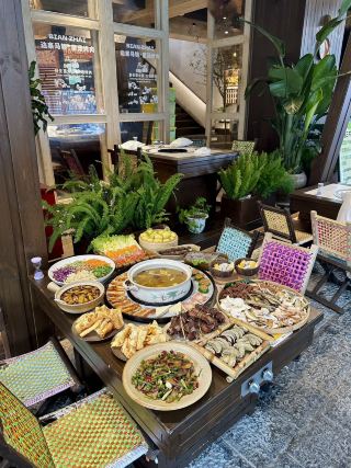 Tried and tested: A delicious, reliable wild mushroom hot pot in Dali Old Town!!