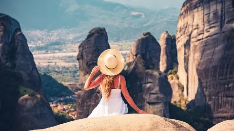 Homer's Epics • Greek Mythology • Who says only those in the light are heroes? — traveler post in Delphi
