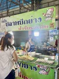 ปลาหมึกย่าง เจ๊หวิน 🌶️🐙 ตลาดนัดเซนทริค จันทบุรี 