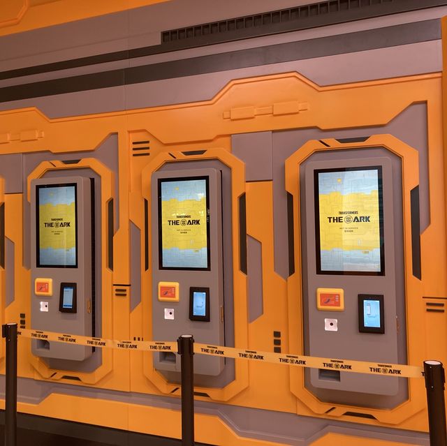 《全球首間變形金剛主題餐廳🤖》