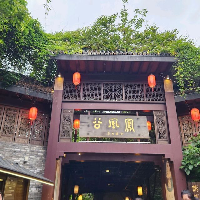 近近地，住係下甘坑感受古鎮內日夜大不同