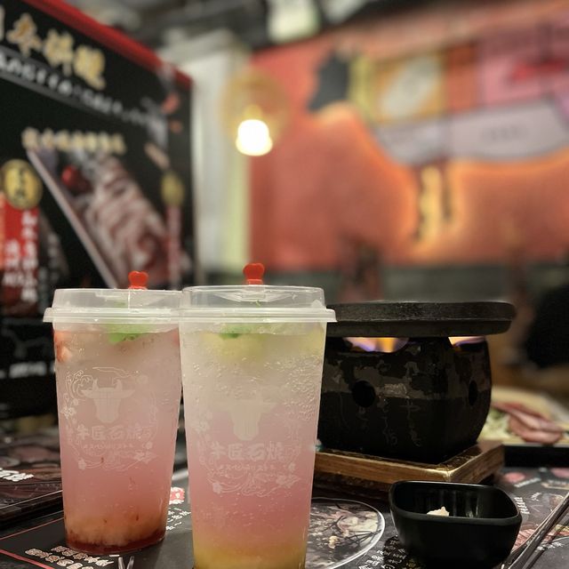 📍香港尖沙咀｜牛匠石燒 · 火氣十足牛肉石板燒🐮 多款和牛部位組合任你選擇！