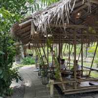 ดิ โอโซน ร้านอาหารสไตล์บ้านสวน ที่บางกระเจ้า