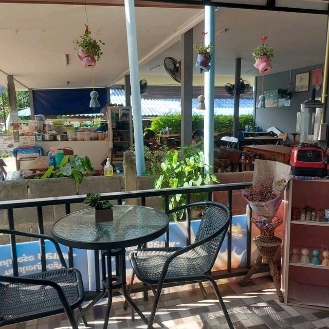 กาแฟหน้าศาล @โขงเจียม