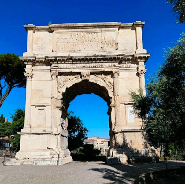 @ THE ROMAN FORUM IN ROME!