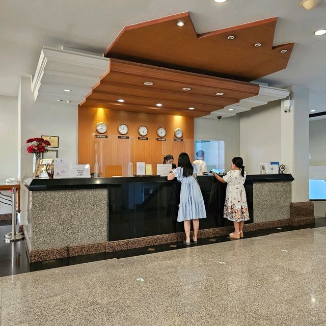 โรงแรมสองพันบุรี