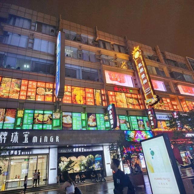 💗通向外灘最繁華之步行街💗