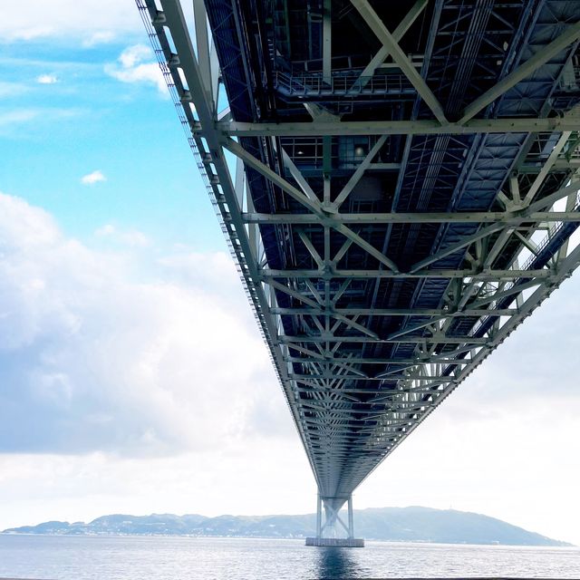 【兵庫県】大迫力の明石海峡大橋！