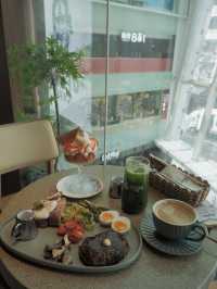 和風Cafe，必吃鹹甜法式吐司和水果芭菲 