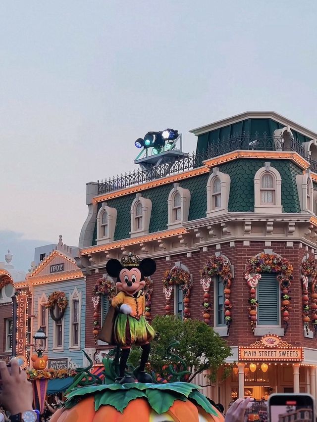 Disney Land ดินแดนในฝันของสาวกดิสนีย์