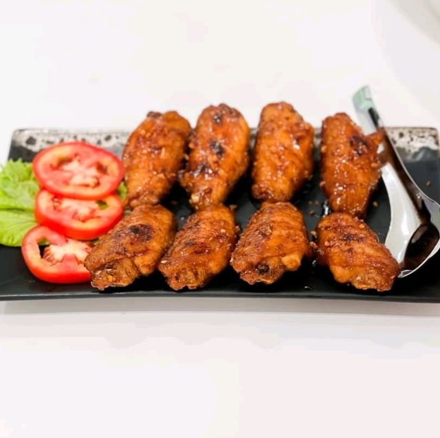 สาขาใหม่ล่าสุด Spicy Cat ล่าเมียว La Meow