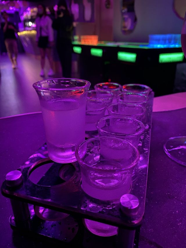 中環:蘭桂坊 cyber 酒吧 中環:蘭桂坊 cyber 酒吧