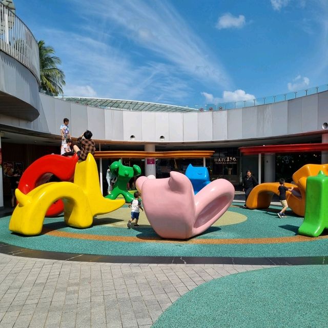 Fun Wet & Dry Play Areas For Kids In Mall