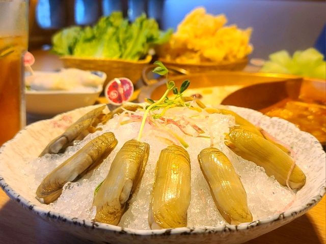 超新鮮肥美海鮮 正宗重慶麻辣鍋