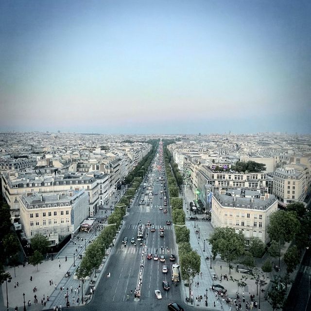 Arc De Triomphe : Beautiful monument & view🌇