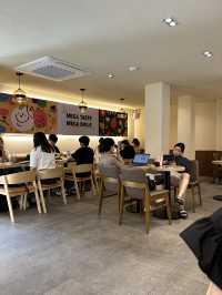 🇰🇷韓国 / ソウル コンデエリア🎖️BIG sizeのドリンクカフェ💛メガコーヒー