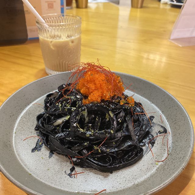 陪另一半行高登電腦中心之美食之旅❤️