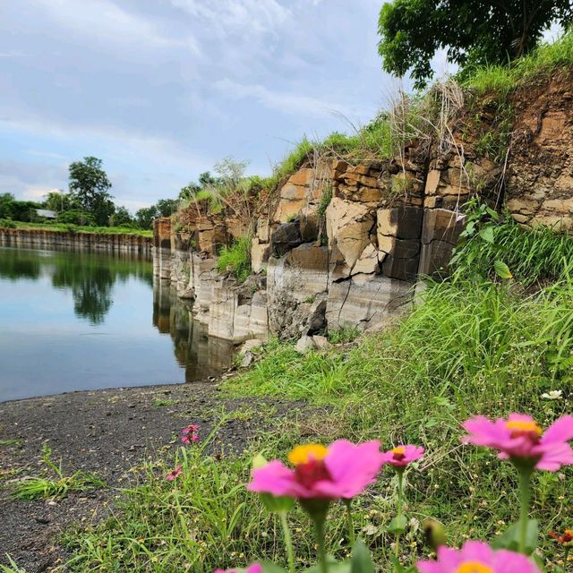 เสาหินบะซอลต์ ภูเขาไฟ Unseen บุรีรัมย์
