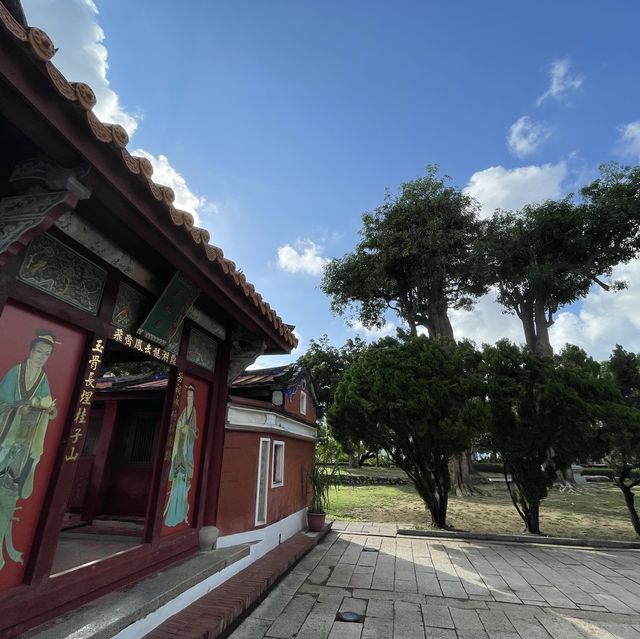 一級古蹟：五妃廟