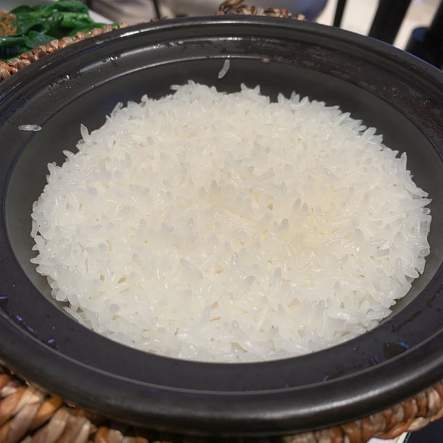 召集「飯桶」！現煲瓦鍋飯，真正做到香糯軟熟有飯焦！