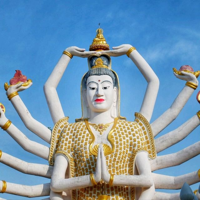 วัดสวย อลังการ บนเกาะสมุย