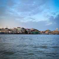 นั่งเรือข้ามฟาก 5 บาท วัดโพธิ์xวัดอรุณ
