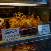 ร้านเล็กๆ ที่เค้กอร่อยแสงออกปาก